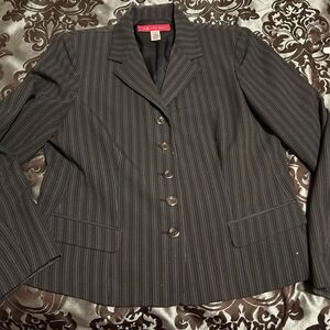 Lot of 2 blazers (Anne Klein, Tahari, size 12P)